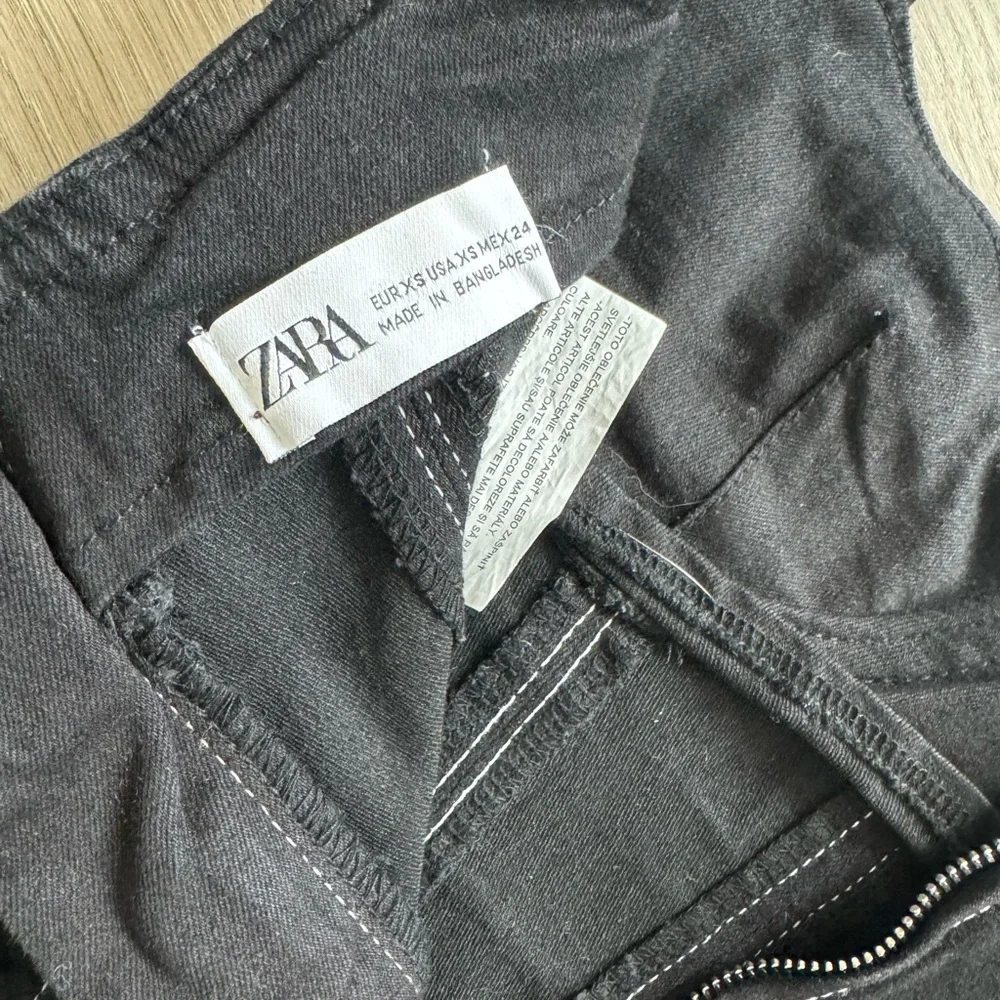 Zara Black Top with White Stitching - Picture 15 of 16